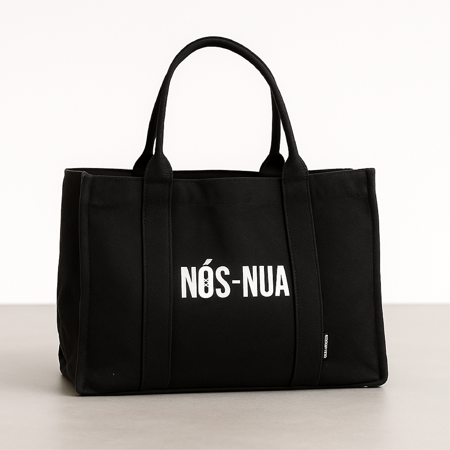 Nós-Nua Tote bag